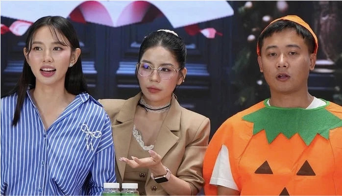 Sự việc hoa hậu Thùy Tiên, Hằng Du Mục và Quang Linh Vlog là một trong những vụ việc điển hình về "năm quả tạ" với các KOL/KOC tham gia livestream bán hàng. Ảnh cắt từ clip.